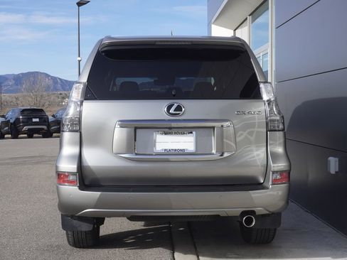 Used 2023 Lexus GX 460 Luxury image 6