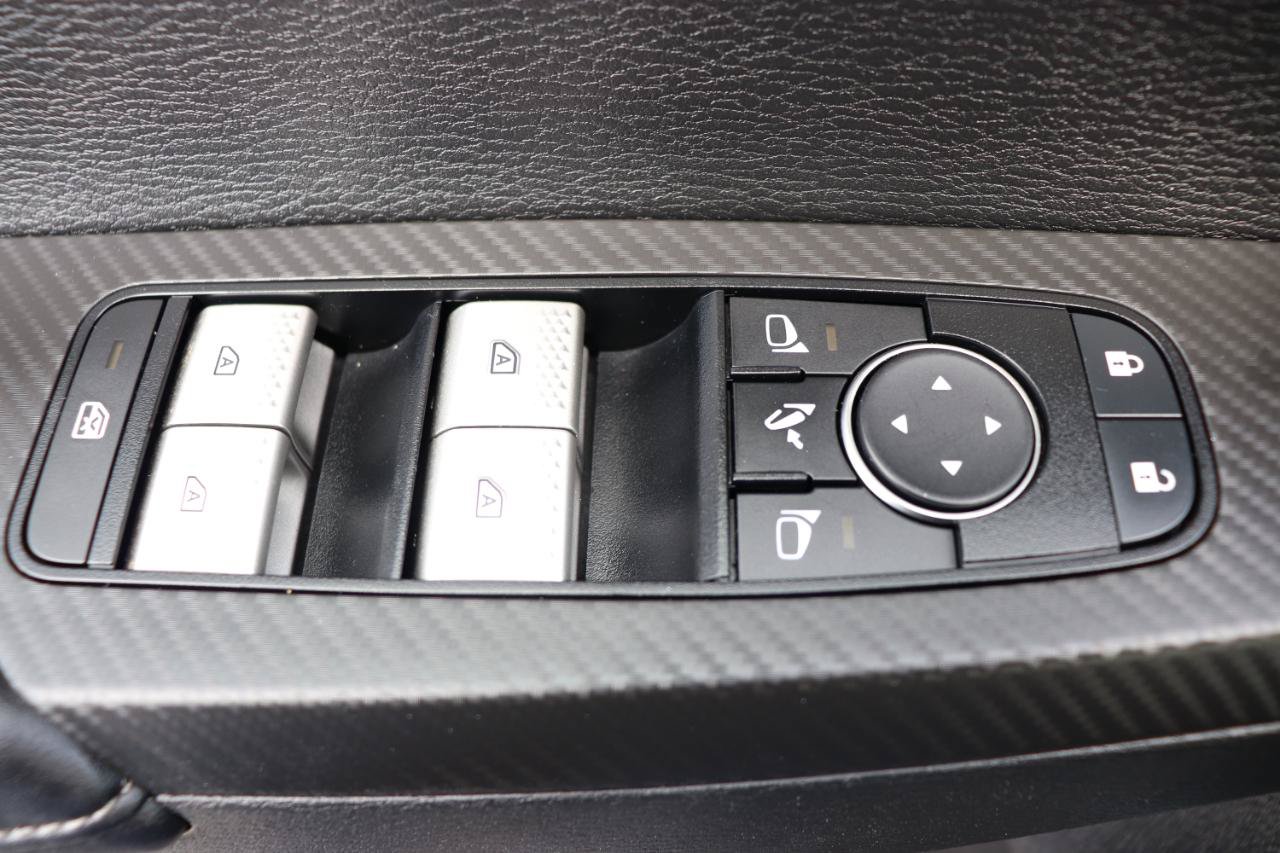 Used 2025 Mitsubishi Outlander SE FWD image 52