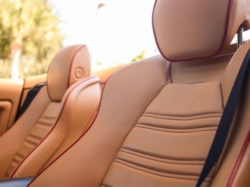 Certified 2014 Ferrari California image 40