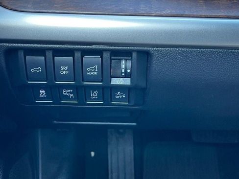 Used 2017 Subaru Outback 2.5i Limited image 18