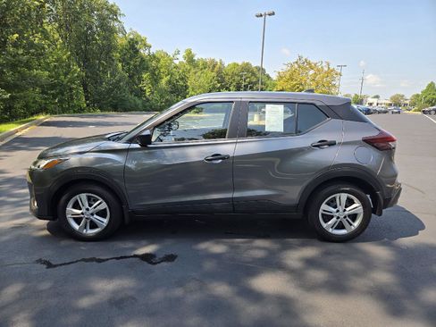 Used 2025 Nissan Kicks Play S FWD image 5
