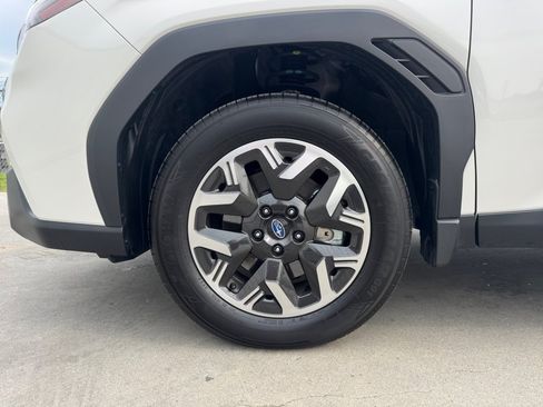 Used 2026 Subaru Forester Premium AWD/4WD image 31