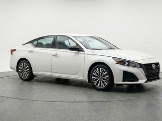 Used 2025 Nissan Altima 2.5 SV video 1