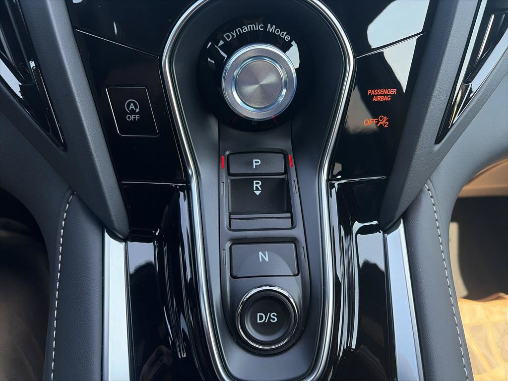 Certified 2025 Acura RDX SH-AWD image 17