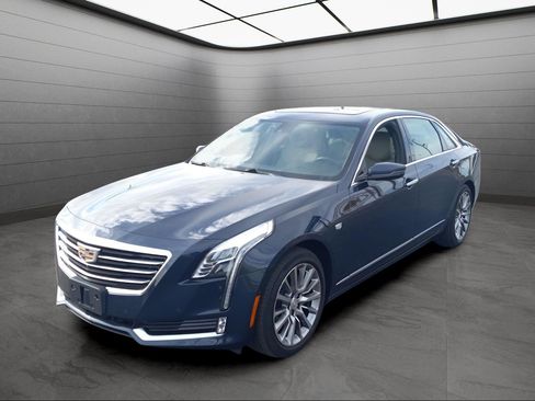 Used 2018 Cadillac CT6 Luxury image 1