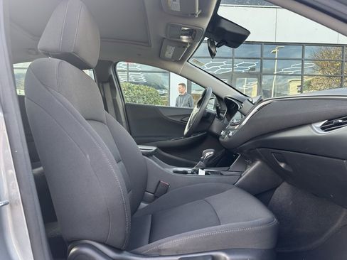 Used 2023 Chevrolet Malibu LT image 28