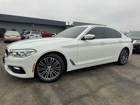 Used 2017 BMW 530i xDrive image 4