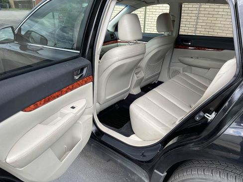 Used 2010 Subaru Outback 3.6R Limited AWD/4WD image 23