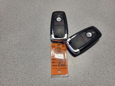 Used 2022 Ford Escape SE image 29