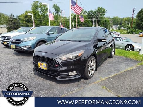 Used 2015 Ford Focus ST w/ Equipment Group 401A FWD image 1