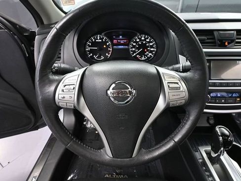 Used 2016 Nissan Altima 2.5 SL w/ Moonroof Package FWD image 25