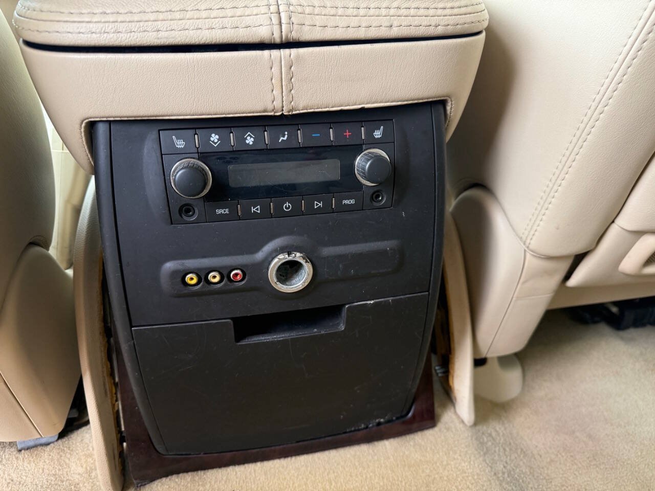 Used 2008 Cadillac Escalade AWD image 14