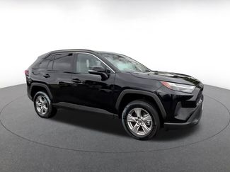 Used 2025 Toyota RAV4 XLE video 2