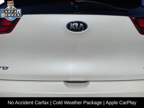 Used 2020 Kia Niro EX w/ Cold Weather Package image 17