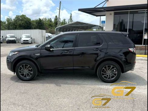 Used 2019 Land Rover Discovery Sport SE AWD/4WD image 5