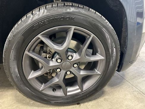 Used 2020 Jeep Grand Cherokee Limited X image 4