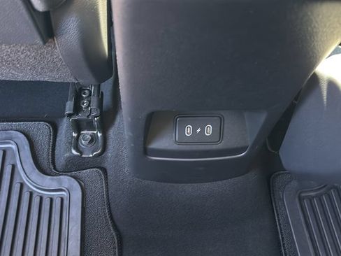 Used 2023 Kia Soul S FWD image 16