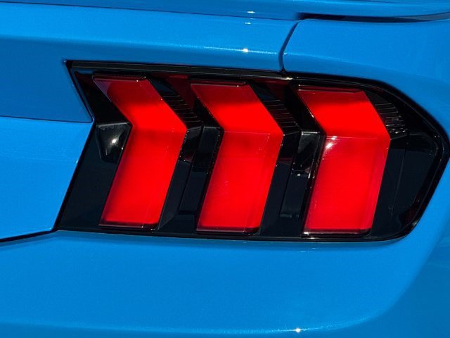 Used 2025 Ford Mustang GT Premium RWD image 29