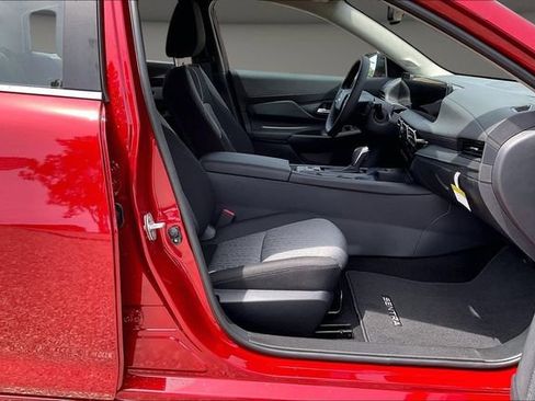 New 2026 Nissan Sentra SV w/ SV Convenience Package FWD image 11