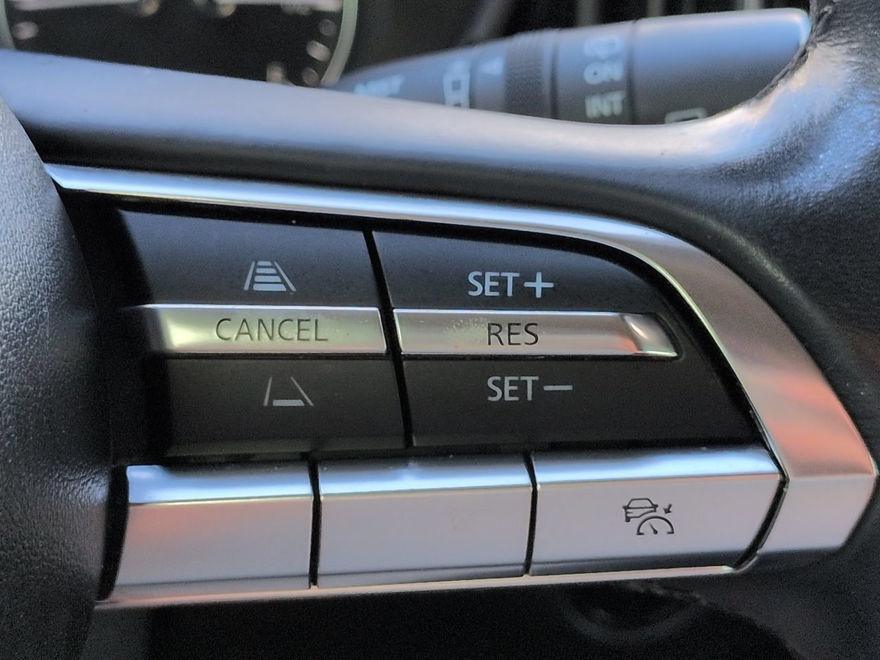 Used 2024 MAZDA CX-50 AWD 2.5 S w/ Premium Package image 26