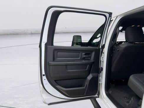 Used 2025 RAM 3500 Tradesman AWD/4WD image 12