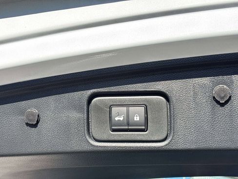 New 2026 Nissan Pathfinder SL AWD/4WD image 5