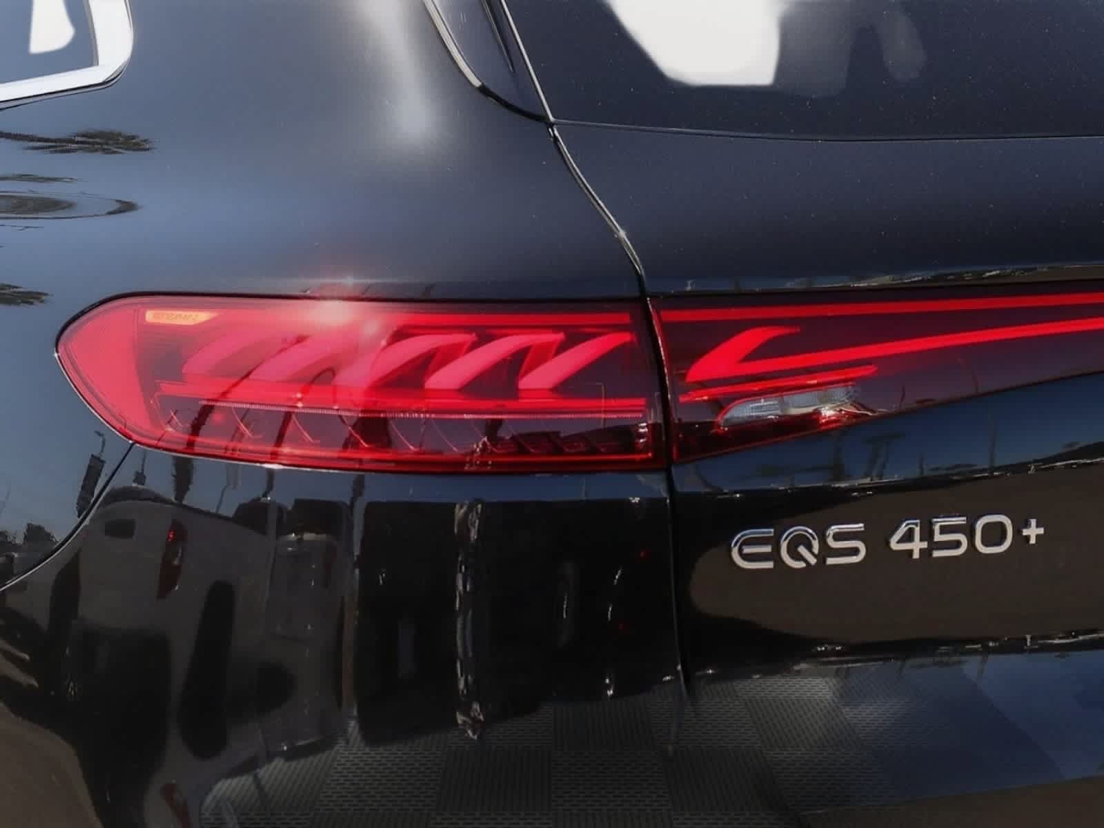 Used 2023 Mercedes-Benz EQS 450+ SUV image 11
