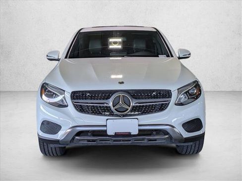 Used 2019 Mercedes-Benz GLC 300 4MATIC Coupe image 2