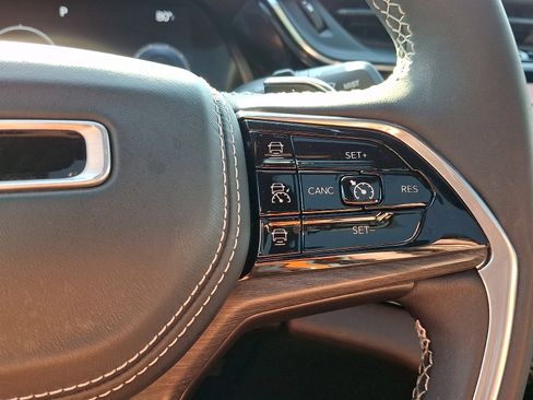 Certified 2023 Jeep Grand Cherokee L Overland AWD/4WD image 25