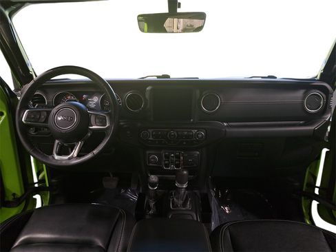 Used 2021 Jeep Wrangler Unlimited Sahara w/ Uconnect 4C Nav & Sound Group image 9