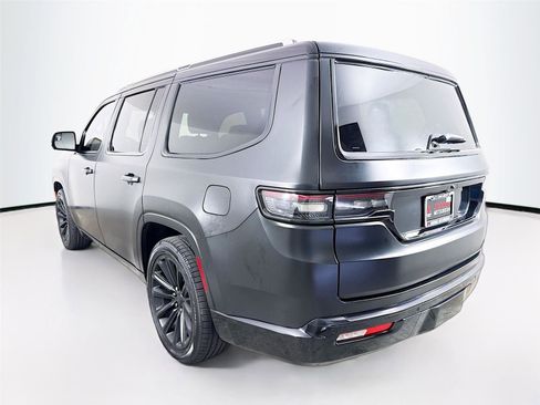 Used 2022 Jeep Grand Wagoneer Series II w/ Convenience Group III AWD/4WD image 37