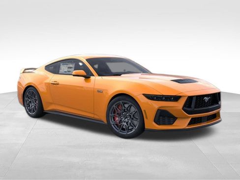 New 2026 Ford Mustang GT Premium w/ GT Performance Package RWD image 7