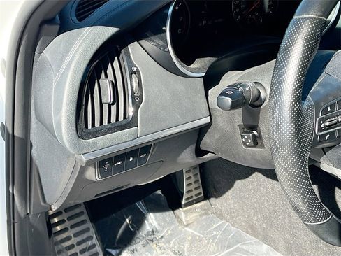 Used 2023 Kia Stinger GT2 image 10