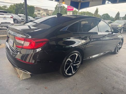 Used 2020 Honda Accord Sport image 4