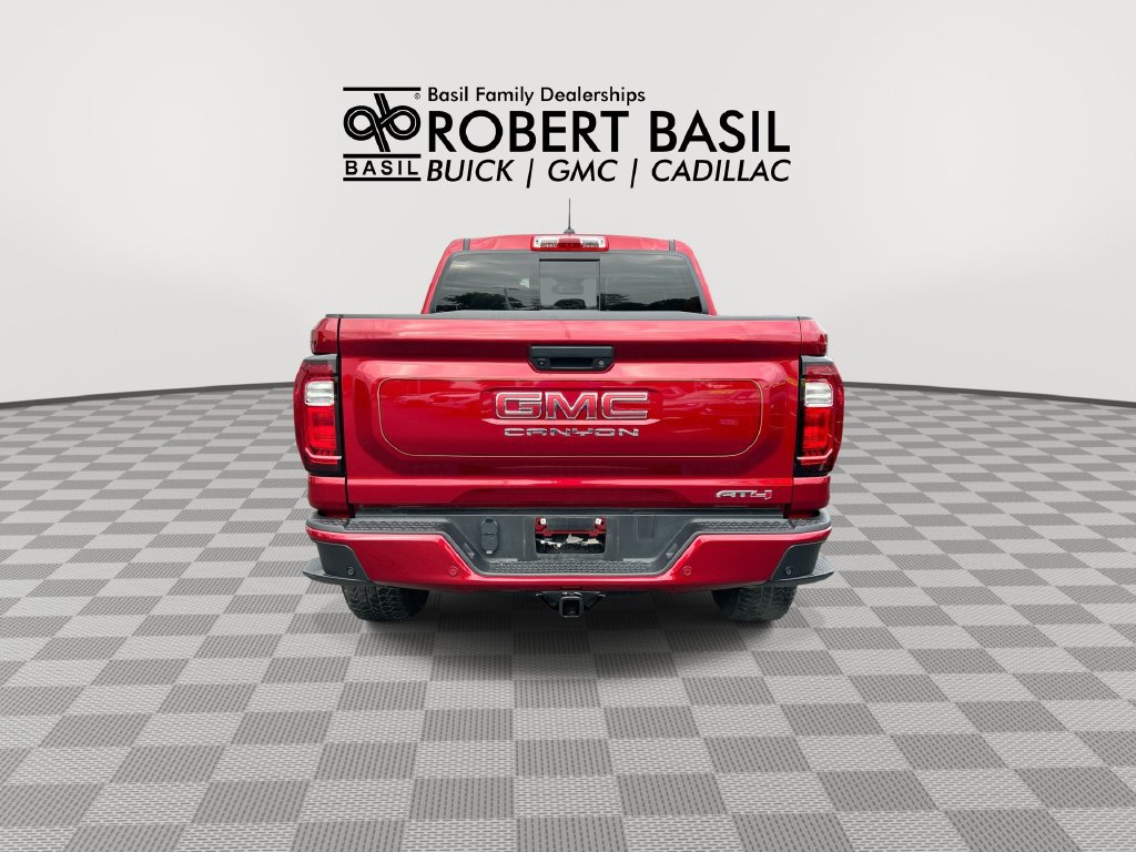 Used 2024 GMC Canyon AT4 w/ Technology Package AWD/4WD image 7