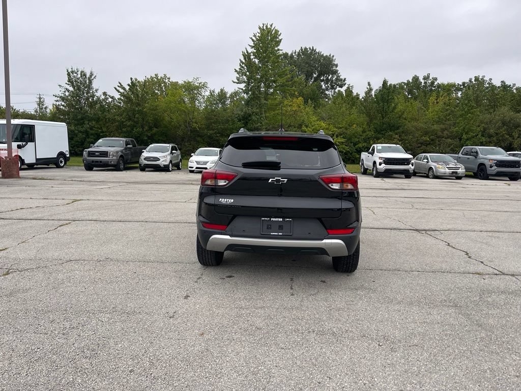 Used 2021 Chevrolet TrailBlazer LT w/ Sun and Liftgate Package FWD image 4