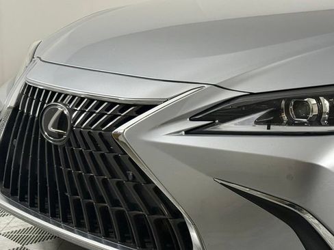 Used 2023 Lexus ES 350 w/ Premium Package FWD image 13