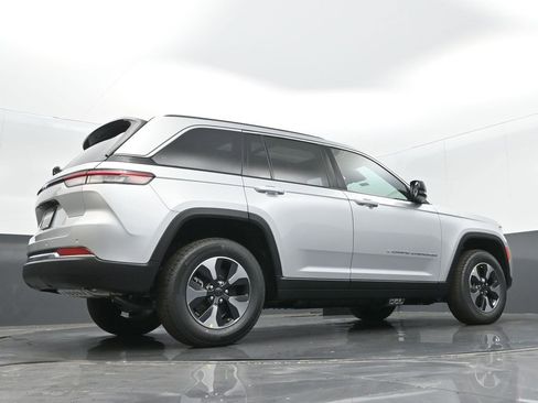 New 2024 Jeep Grand Cherokee Limited 4xe image 39