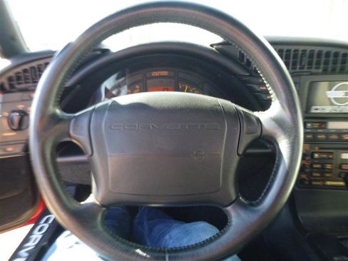 Used 1992 Chevrolet Corvette Convertible image 14
