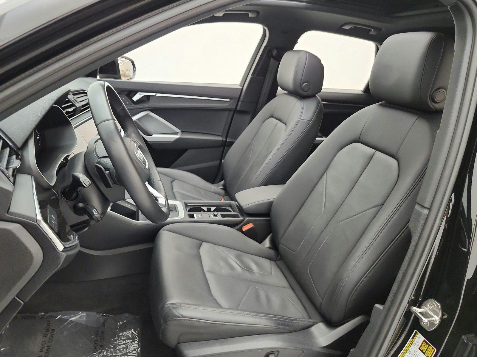 Used 2023 Audi Q3 2.0T Premium w/ Convenience Package AWD/4WD image 15