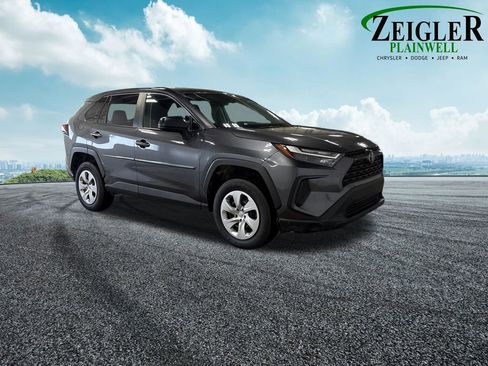 Used 2023 Toyota RAV4 LE image 13