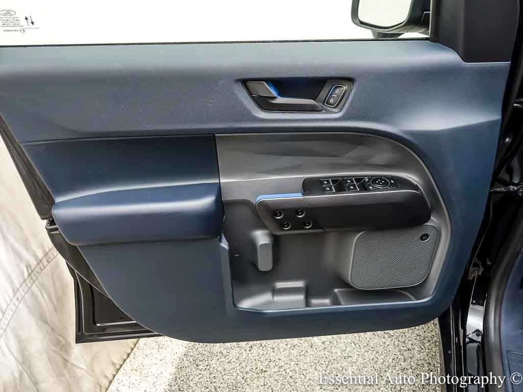 Used 2025 Ford Maverick Lobo AWD/4WD image 25