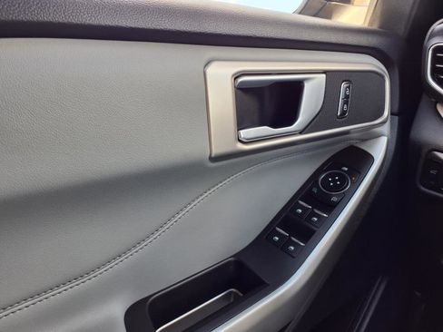 Used 2023 Ford Explorer XLT w/ Equipment Group 202A image 20