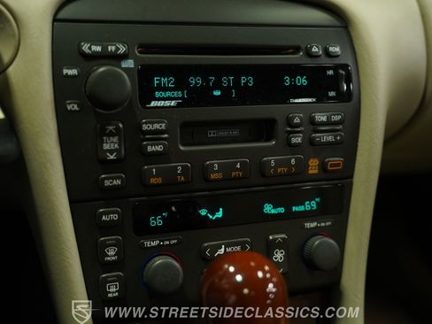 Used 1998 Cadillac Seville STS w/ Heated Seats Pkg image 40