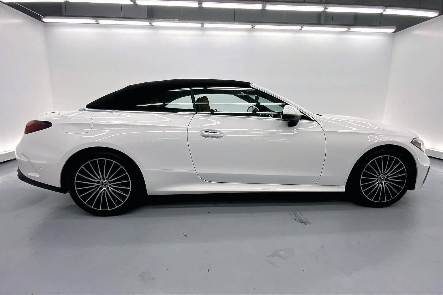 New 2026 Mercedes-Benz CLE 450 4MATIC Cabriolet image 9