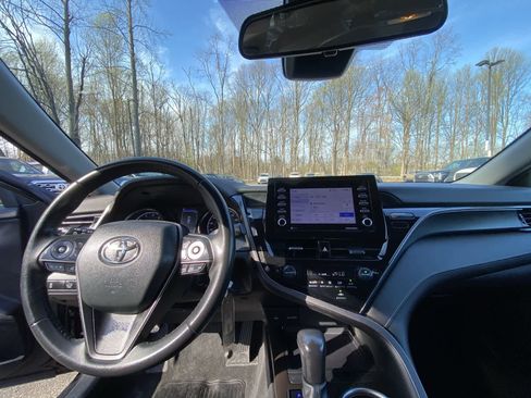 Used 2024 Toyota Camry SE image 26