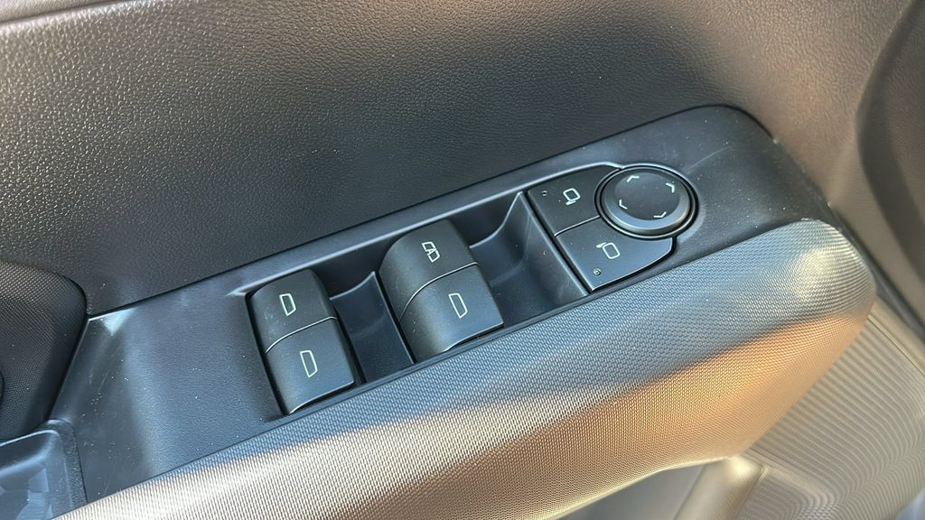 New 2026 GMC Canyon Elevation w/ Convenience Package RWD image 29