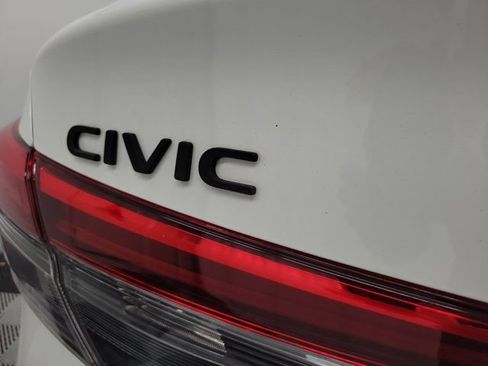 Used 2024 Honda Civic Sport image 10