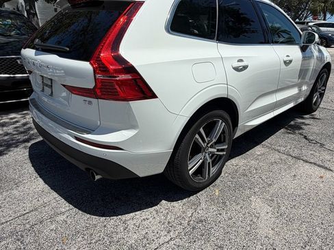 Used 2021 Volvo XC60 T5 Momentum w/ Protection Package Premier FWD image 3