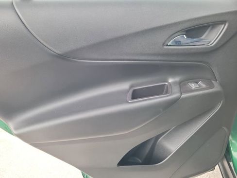 Used 2018 Chevrolet Equinox LT FWD image 11
